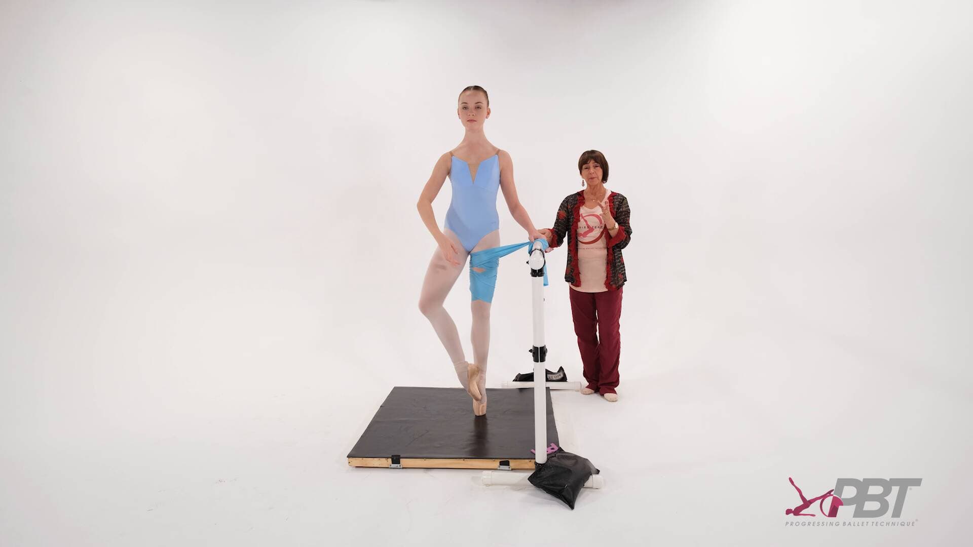 足尖上的Développé练习