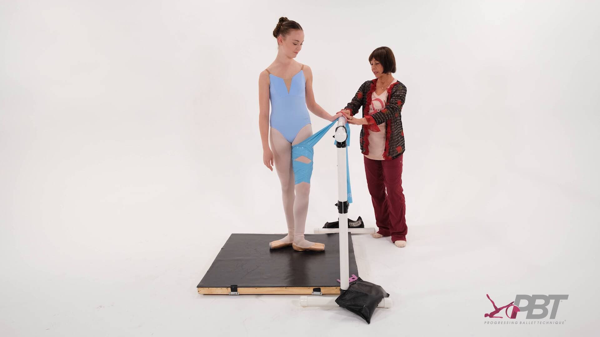 足尖上的Grand rond de jambe大划圈练习