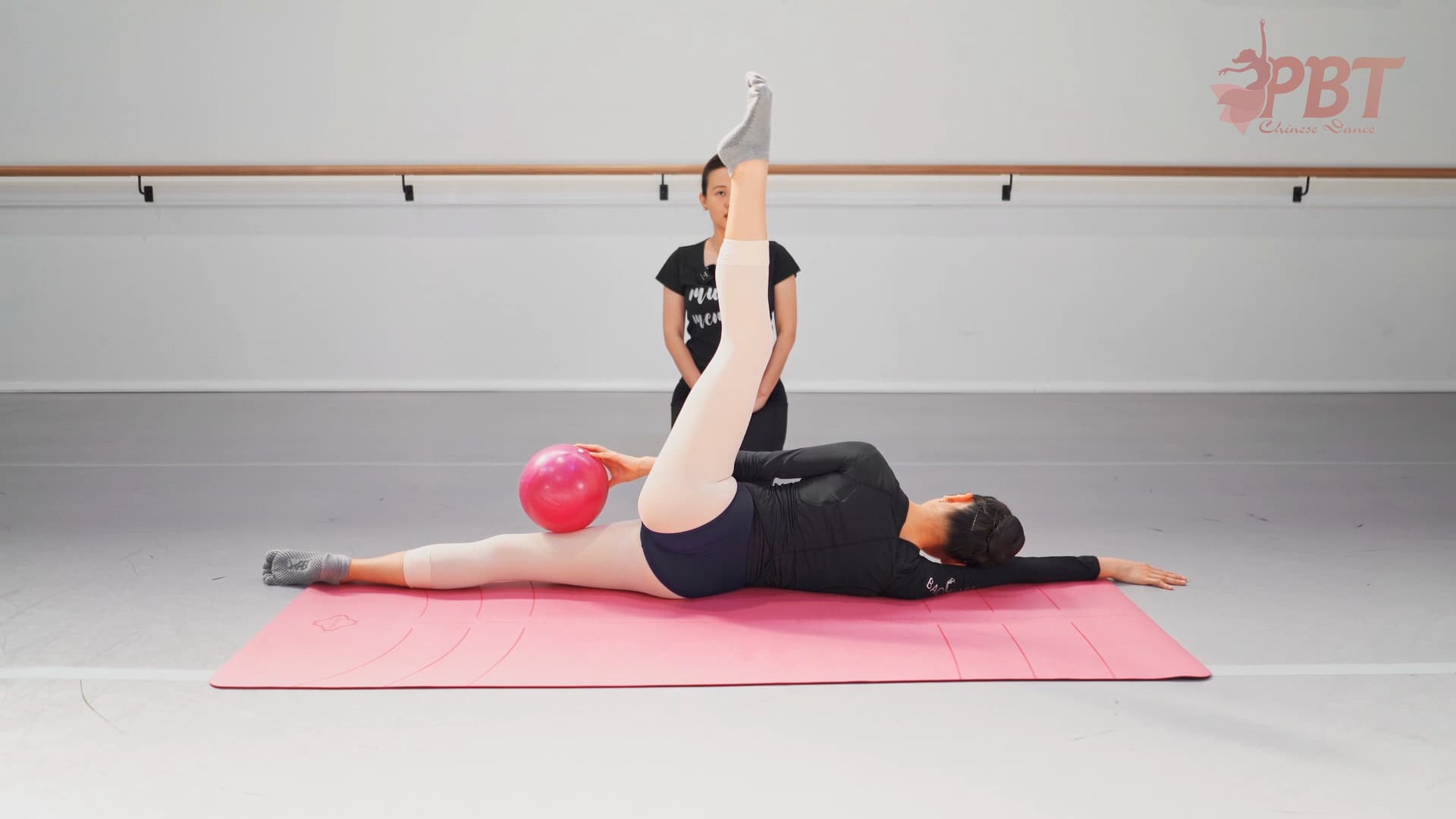 腿部伸展和核心训练